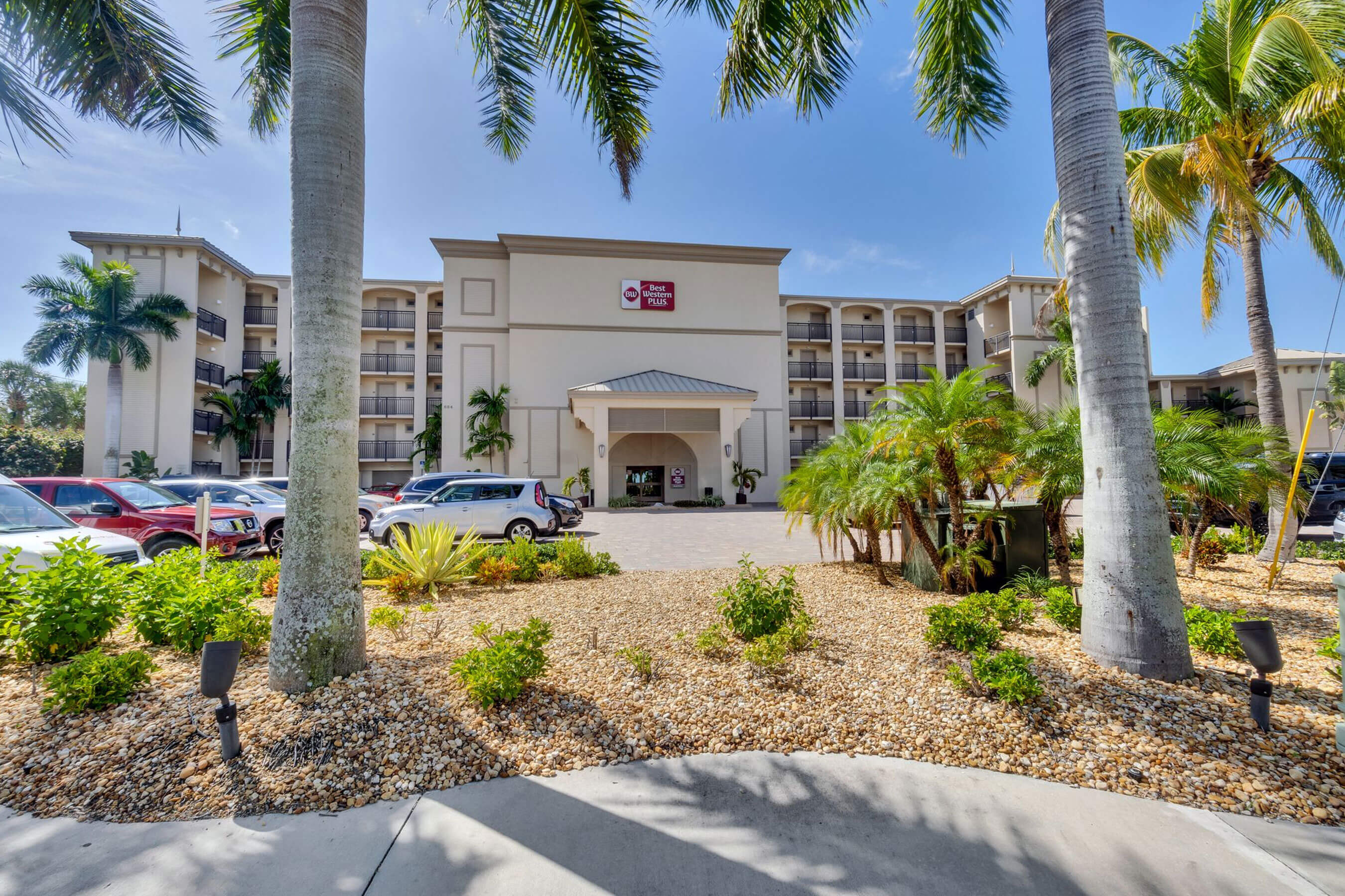 Hotel Virtual Tour | BWP Beach Resort | Fort Myers, Florida
